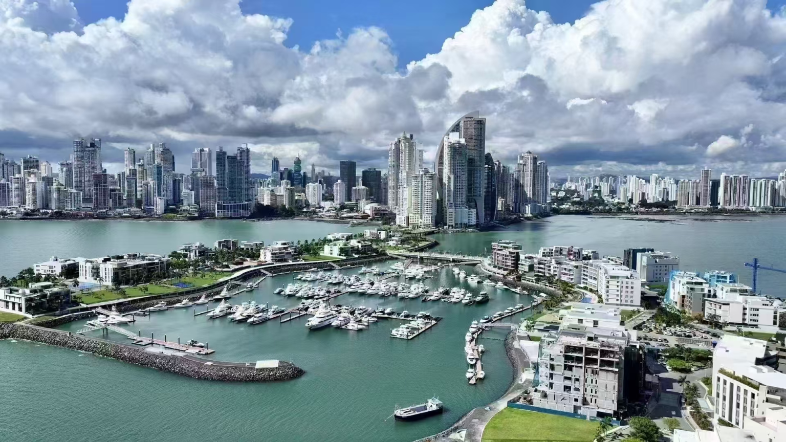 巴拿马投资购房移民类型