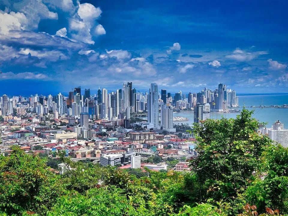 鸿誉巴拿马移民申请流程详解：多久可以拿绿卡？